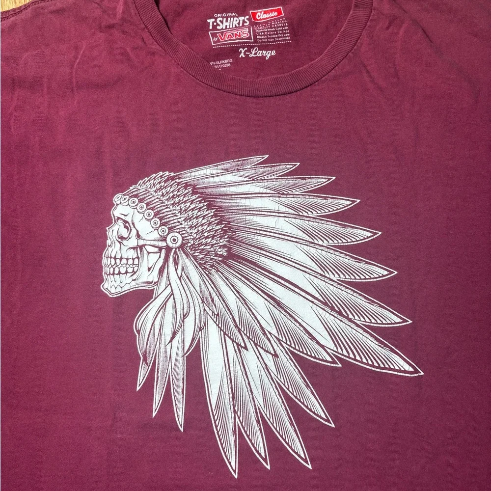 Men's Vans skateboarding Maroon Graphic shirt - Picture 2 of 3